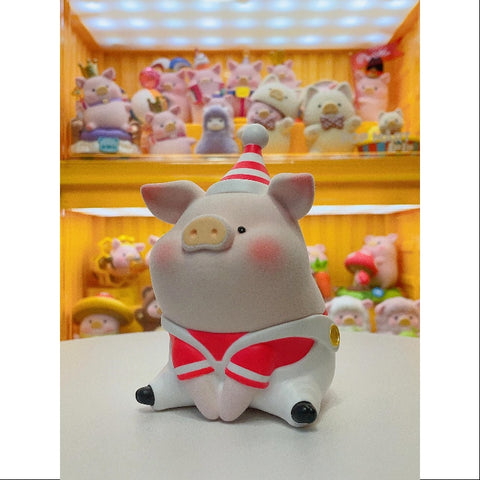 LuLu the Piggy XL Little Elf LuLu 2020 Limited Edition