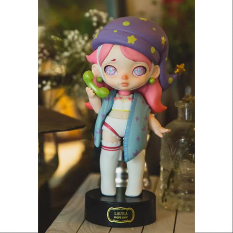 Laura Phone Chat 200% Figurine ToyCity 2021 Limited