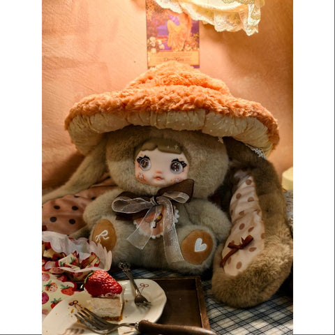 Nommi Mushroom Hat 400% Vinyl Plush Doll Series Twinkle