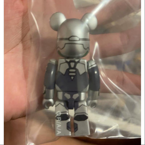 Bearbrick Series 25 HERO Accel World Silver Crow 100%