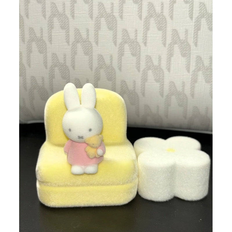 Miffy Sofa Phone Stand Season 2 Blind Box Series: Yellow Sofa + Table (Secret, 1/96)