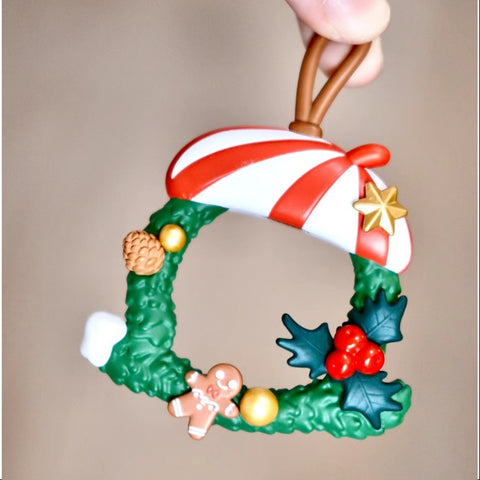 MOLLY Castle Christmas Miracle Box Series Little Painter Wreath(No Box)