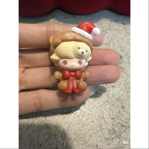 Dimoo Pop Beans Winter Romance Series Box Set Give Me a Hug