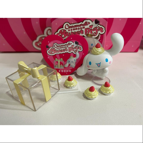 Cinnamoroll Sweet Gift Series Strawberry Cupcake