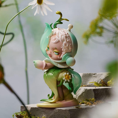Skullpanda Petals in Four Acts Blind Box Series: The Fatal Entwining (Confirmed Style)