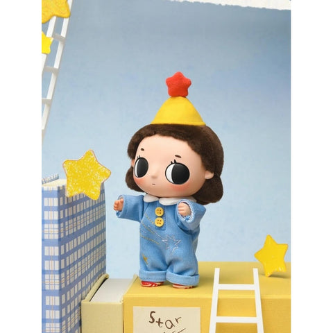 Nyota Where Moments Meet Vinyl Plush Pendant Blind Box Series: Star Catcher (Confirmed Style)