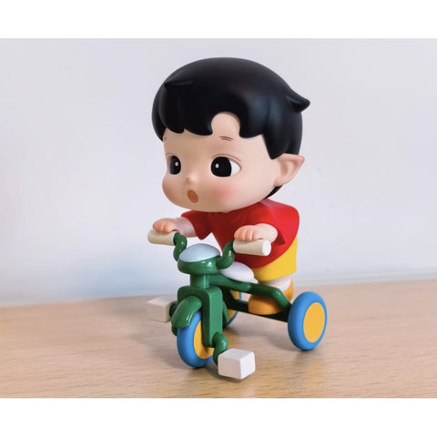 Hacipupu × CRAYON SHINCHAN One Day in Kasukabe Blind Box Series: The Best Decision (Confirmed Style)