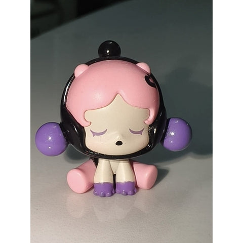 Skullpanda Pop Bean Classic Sitting Series: SKULLPANDA The Fantasist (Confirmed Style) | TOYSEZ Data