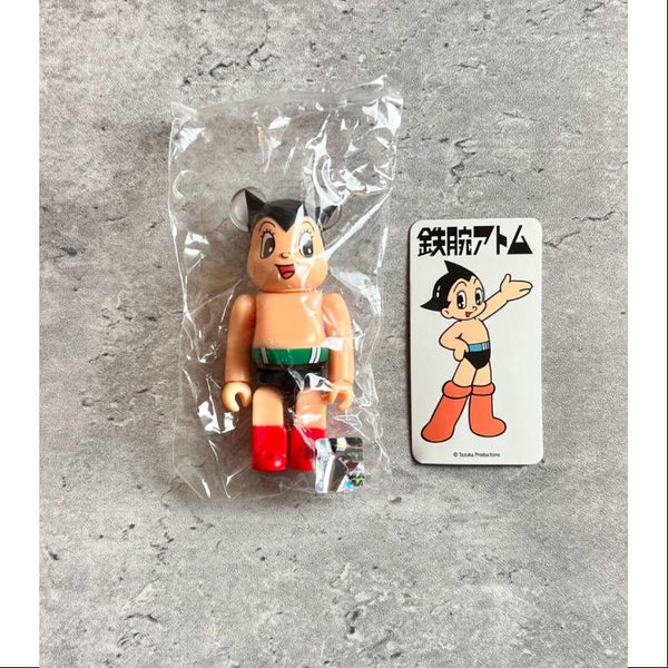 Bearbrick Series 33 CUTE Astro Boy 100 TOYSEZ