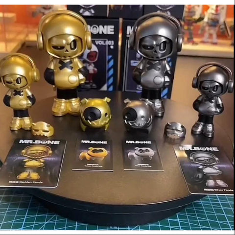 MR.BONE Golden Panda & Silver Panda & DOG SET LIMITED