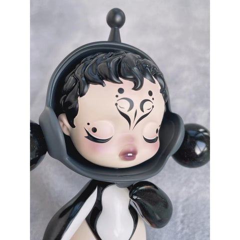 Skullpanda Baby Penguin Limited Figure