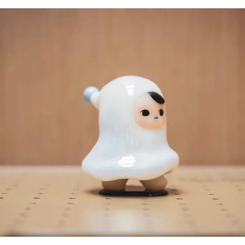 PUCKY x The Ghost-The Original White Figure Limited edition