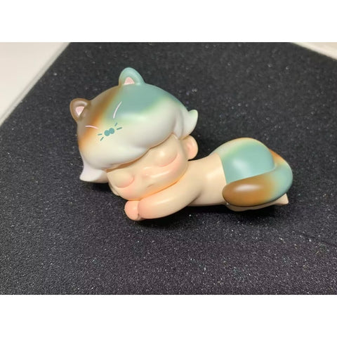 DIMOO Lay Down Cat Set Limited Figure