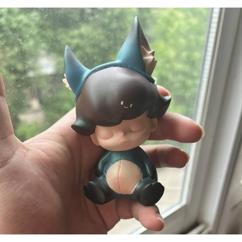 Dimoo Night Wolf DIMOO Wolf Cub Limited Figure – TOYSEZ