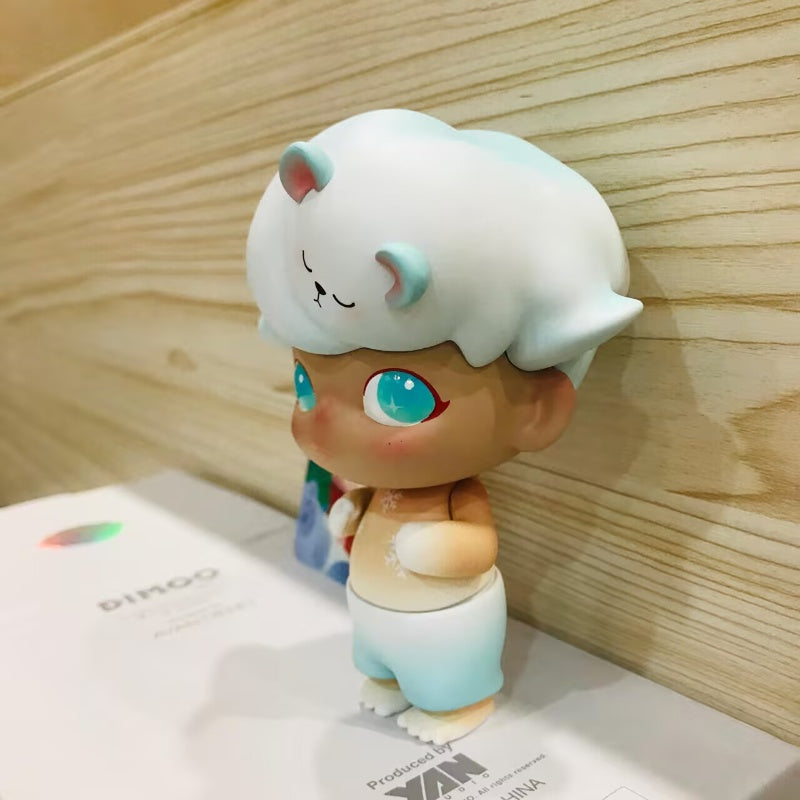 Dimoo Hug Bear DIMOO Polar Bear Limited Figure – TOYSEZ