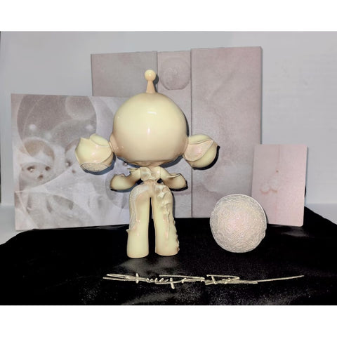 Skullpanda Weaving Spine Zhi Ji Limited Figurine