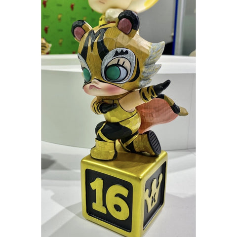MOLLY 16th Anniversary The Vigorous Tiger Golden Ver. 2022 Limited Edition