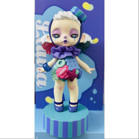 Laura Snow Mint 400% Figurine ToyCity 2021 Limited