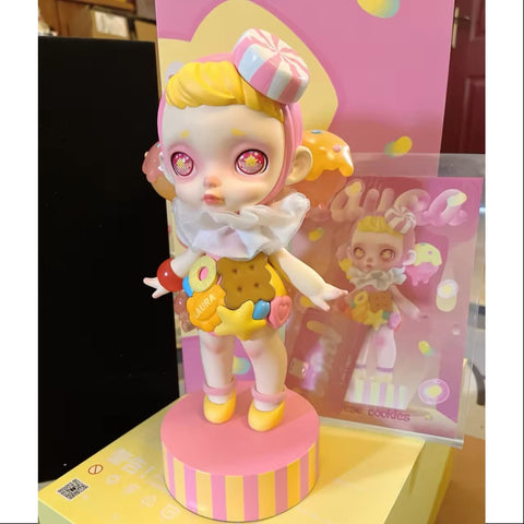 Laura Cheese Cookies 400% Figurine ToyCity 2021 Limited Edition