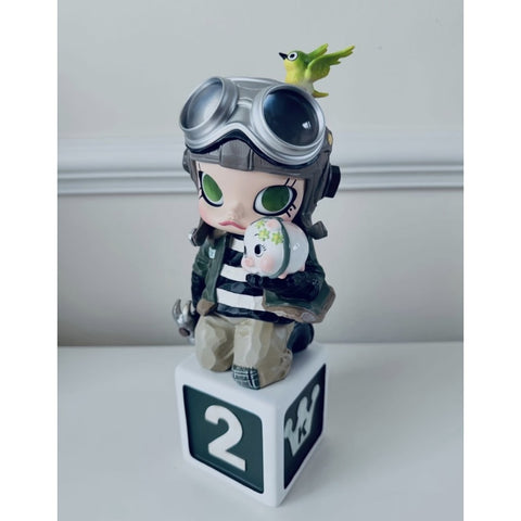 MOLLY 2nd Anniversary Statue I Want to Fly-The New Routes Special Color 2026 Limited Edition