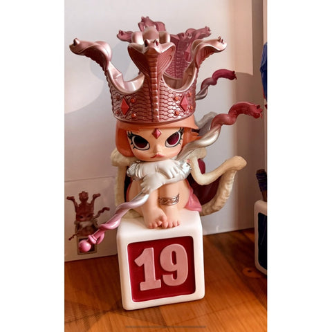 MOLLY 19th Anniversary Statue Morning Haze Singapore 2026 Limited Edition