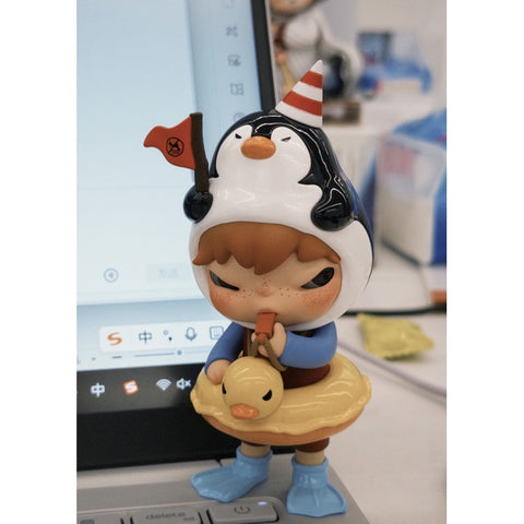 Hirono Penguin Lifeguard 2026 Limited Edition