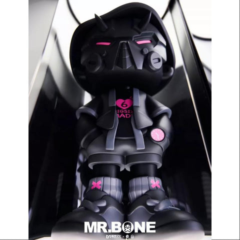 MR.BONE BLACK BEEL 400% LIMITED