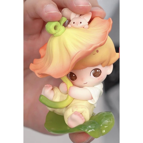 DIMOO Moments in Bloom Blind Box Series: Caught by Spring (Confirmed Style)