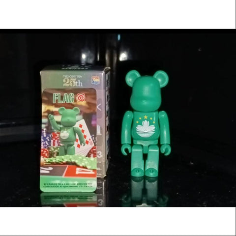 Bearbrick Series 43 FLAG Macao 100%