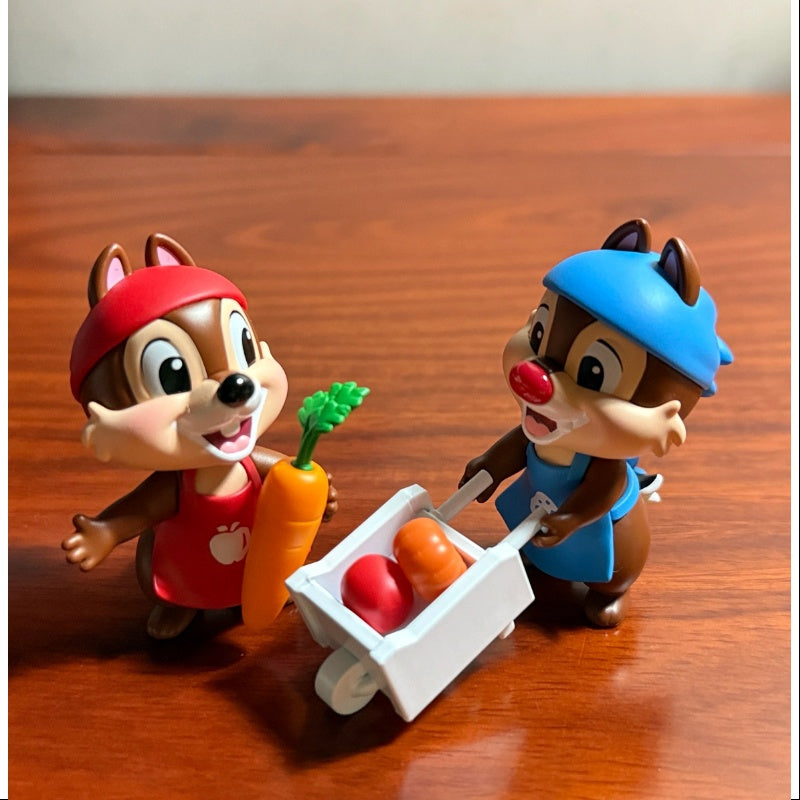 Disney Chip 'N' Dale Fun-loving Brothers Series Joyful Harvest