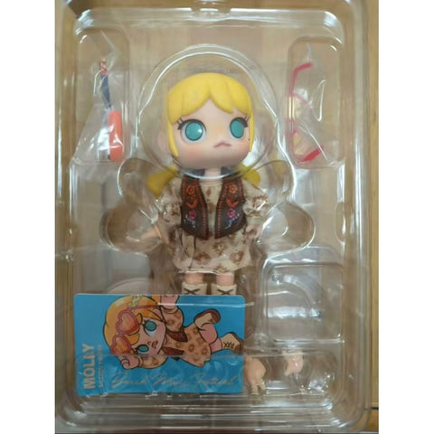MOLLY Beach Music Festival Action Figure – TOYSEZ