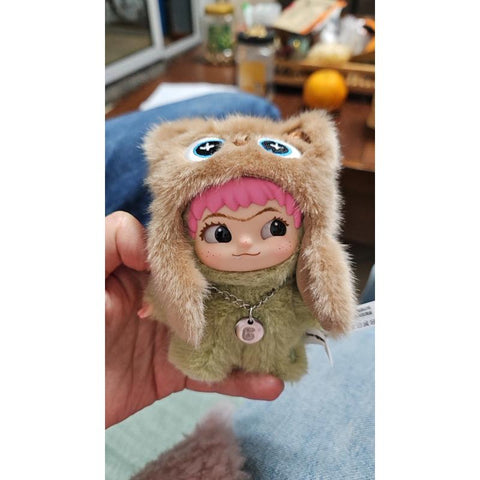 WAKUKU On a Roll Vinyl Plush Series: No. 6 (Confirmed Style) | TOYSEZ Data