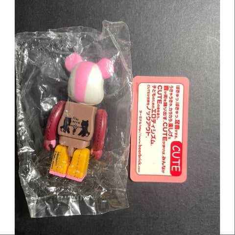 Bearbrick Series 8 CUTE KEIKO MIYATA 100%
