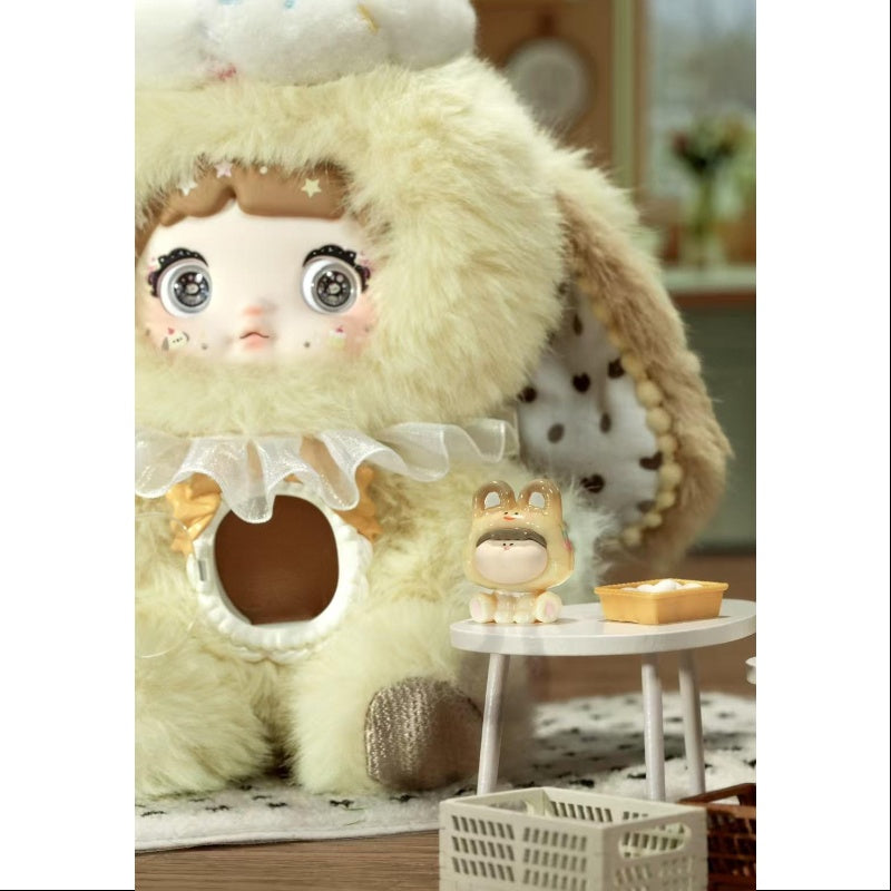 Nommi Amarilith A Bite of Sweetheart Vinyl Plush Doll Series The Clouds Are Tuckled