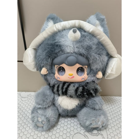 Yooki Versatile Idol 400% Plush Vinyl Series: Flirty Wolf Cub (Confirmed Style) | TOYSEZ Data