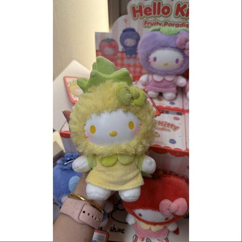 Hello Kitty Fruity Paradise Vinyl Plush Pendant Series Pineapple
