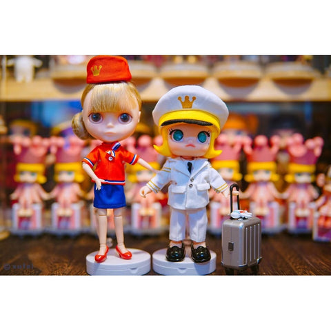 Molly x Blythe Cabin Crew Action Figure Set