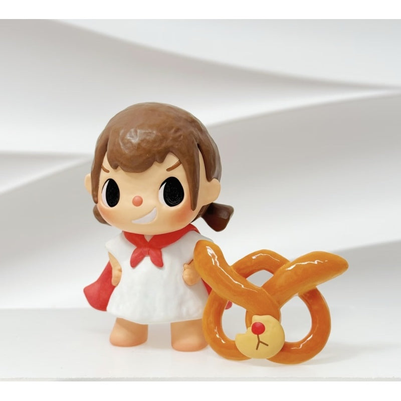 Merodi Snack Time Caped Pretzel Girl – photo 3