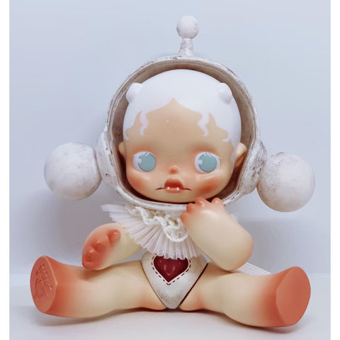 Skullpanda Baby White Vampire Limited Figurine