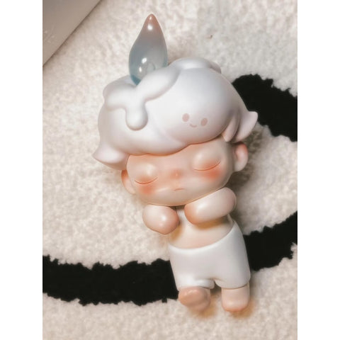 DIMOO Chiffon Cake Limited Figure