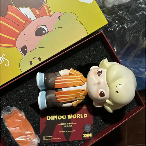 DIMOO Boy Sunset Breeze Limited Figure