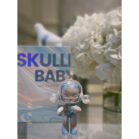 Skullpanda Light Snow Limited Figurine