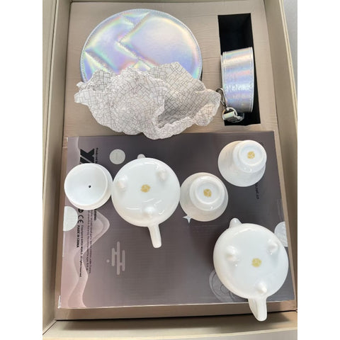 DIMOO x ShangXia Floating Clouds Plus Limited Figure(with Tea Cup Set)