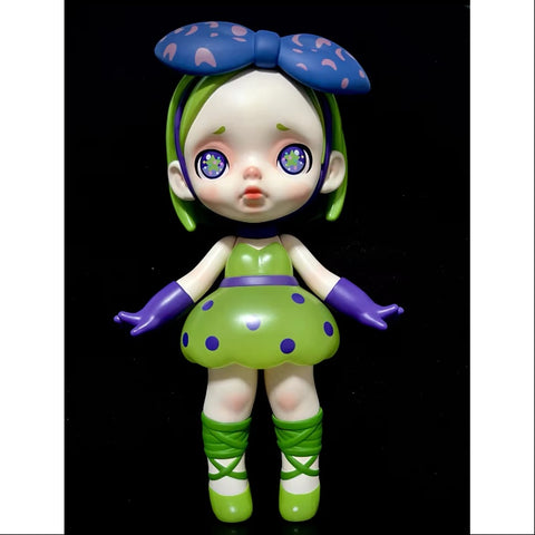 Laura Chardonnay 200% Figurine ToyCity 2021 Limited Edition