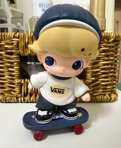 DIMOO VANS Ride The Dream 2026 Limited Edition