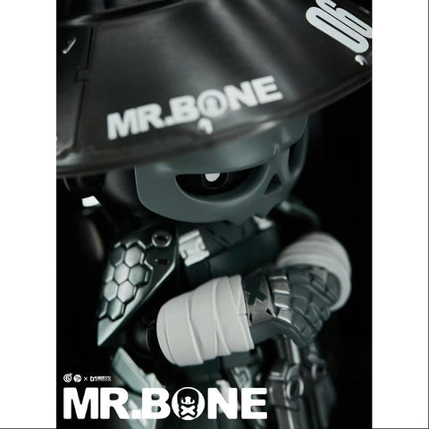 MR.BONE CYBERPUNK SWORDSMAN 200% LIMITED