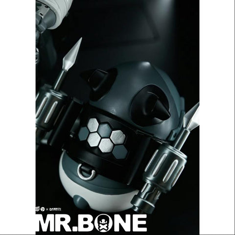 MR.BONE CYBERPUNK SWORDSMAN 200% LIMITED