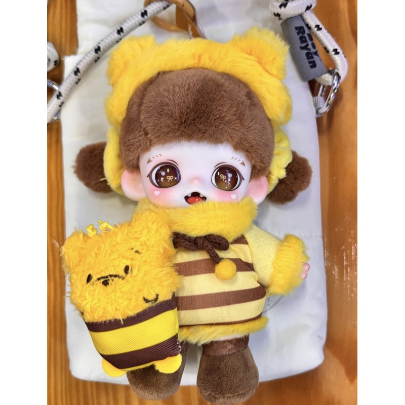 Baby Zoraa × Disney Zoraa Huggy World Plush Pendant Blind Box Series: Winnie the Pooh (Confirmed Style)