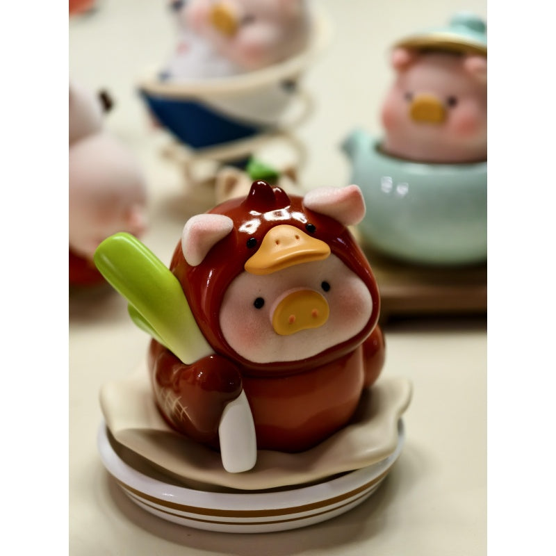 LuLu the Piggy Lu's Table Small Restaurant Blind Box Series: Crispy Roast Duck (Confirmed Style)