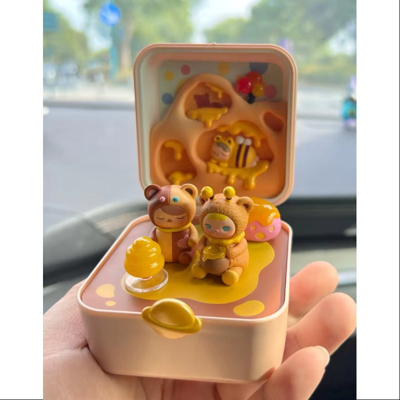 PUCKY Strange Planets Series BEAR PLANET